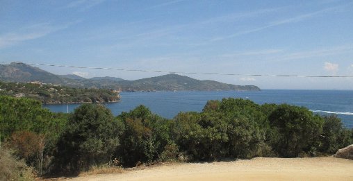 La costa Est dell'Elba in direzione di Portoazzurro e Rio Marina