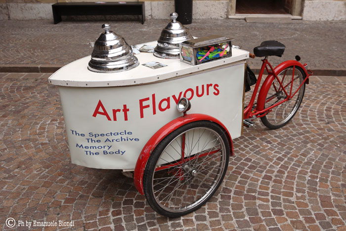 Triciclo gelati.jpg